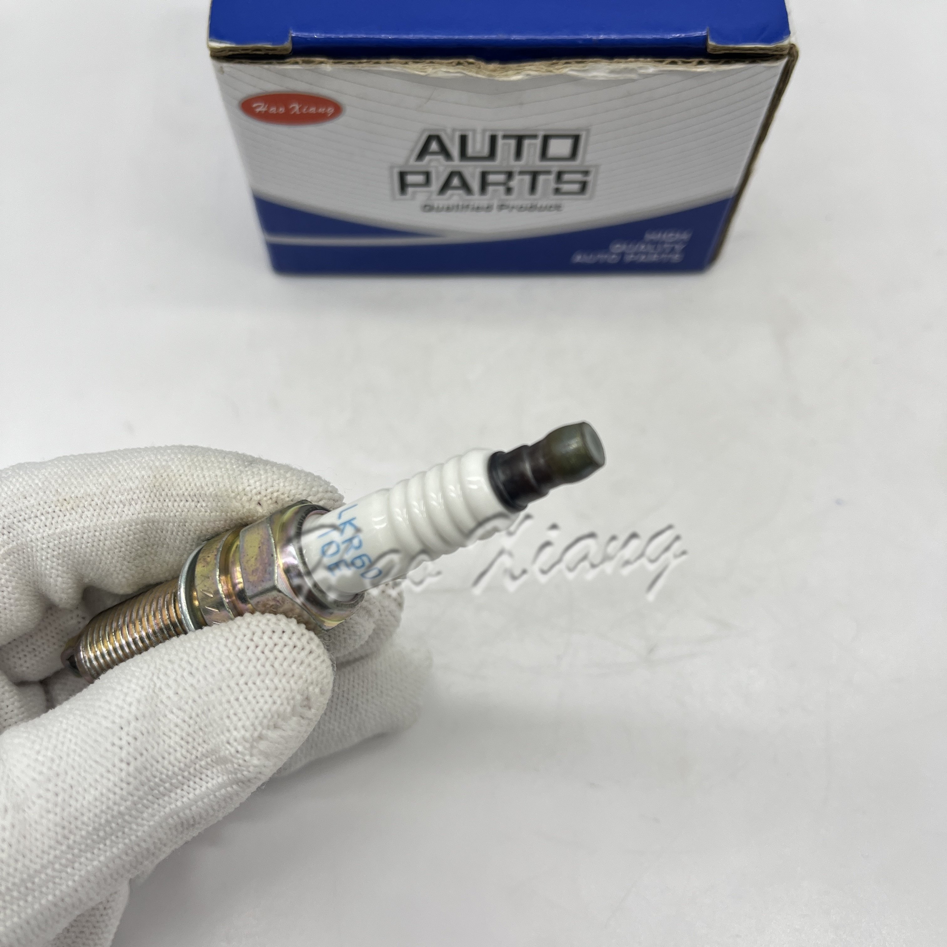 Haoxiang 96569 LKR6D-10E 18843-10062 Auto Spark plug For Hyundai Kia
