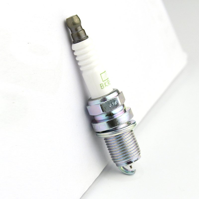 high quality auto Spark Plug Bkr5egp 7090 Auto Engine Ignition System Bujias Candles Accessories Spark Plug for Hyundai Kia
