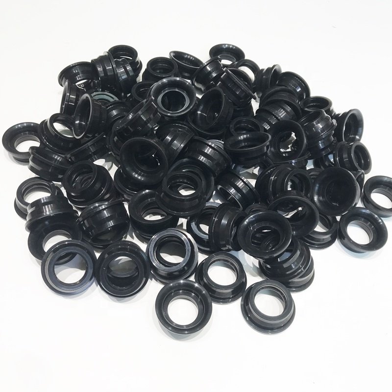 Automobile Engine Parts Fit For Mitsubishi Spark Plug Oil Seal MD339118