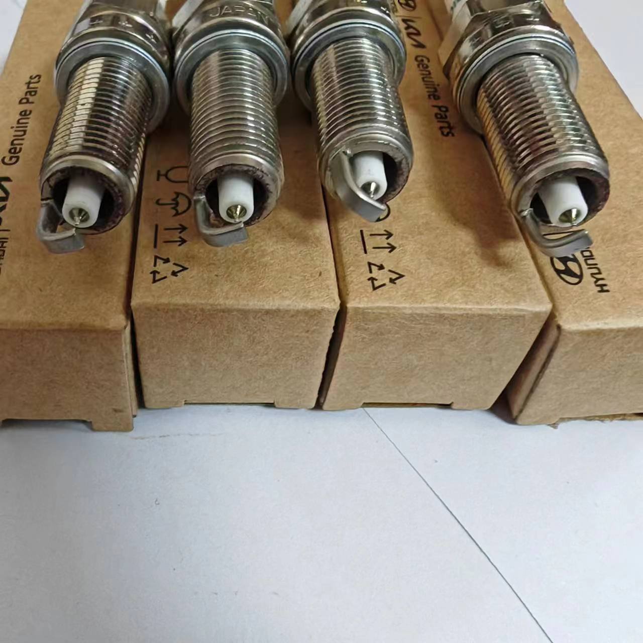 18847-11160 4-piece SPARK PLUG for 11-16 Sonata Tucson Optima Sorento 2.4L 1884711160 18847 11160 18847-11160