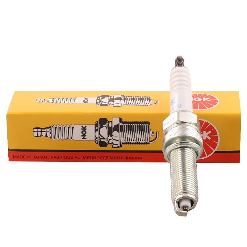 Wholesale Original Genuine NGK Spark Plug Iridium Platinum Candle LMAR7A-9 4908 Car Engine Spark Plug for Mazda