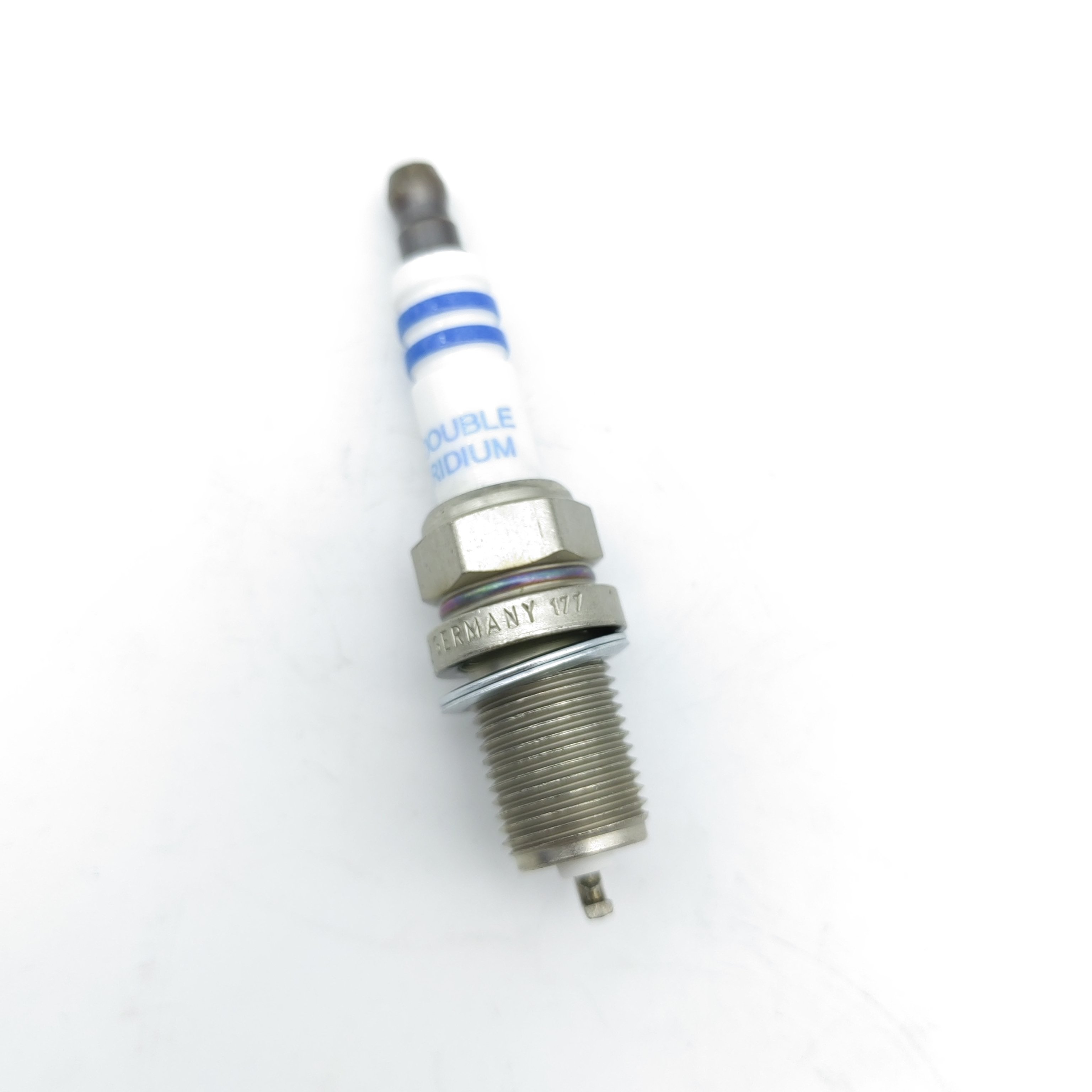 Suitable for trucks and buses spark plug 0242255511 FR3K11332