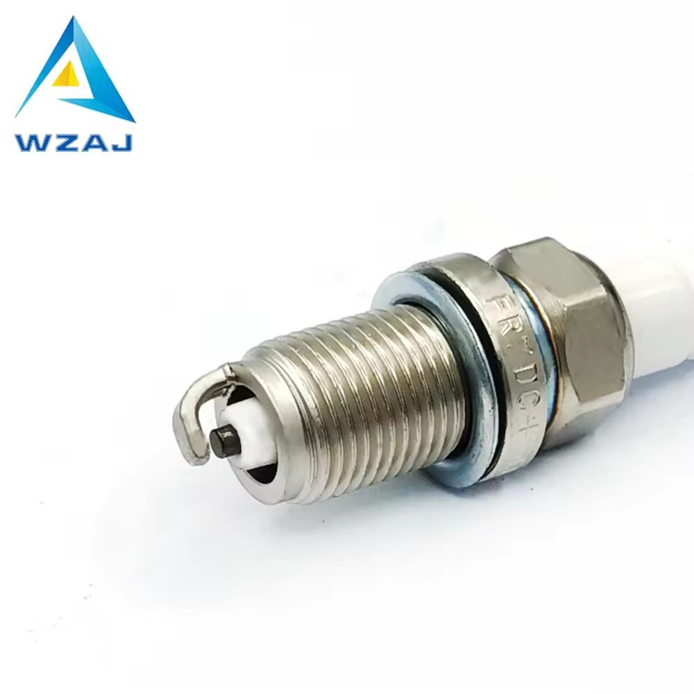 Vehicle Spare Parts Tool Engines Fr7dc+8 0242235666 Automotive Engine Parts Spark Plug