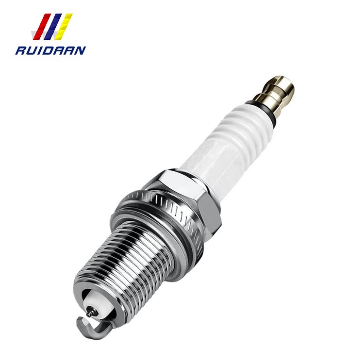 Cdk L7tc Chainsaw Bujias B7tc Pulstar K6rtc 70Cc Spark Plug for Nissan Tiida Byd F0 Toyota