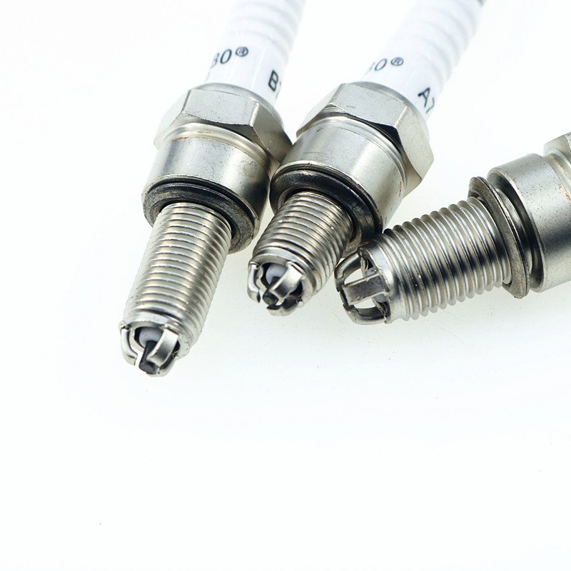 Three claw three-stage spark plug 110, 125, 150, 175, 200, 250 with resistance