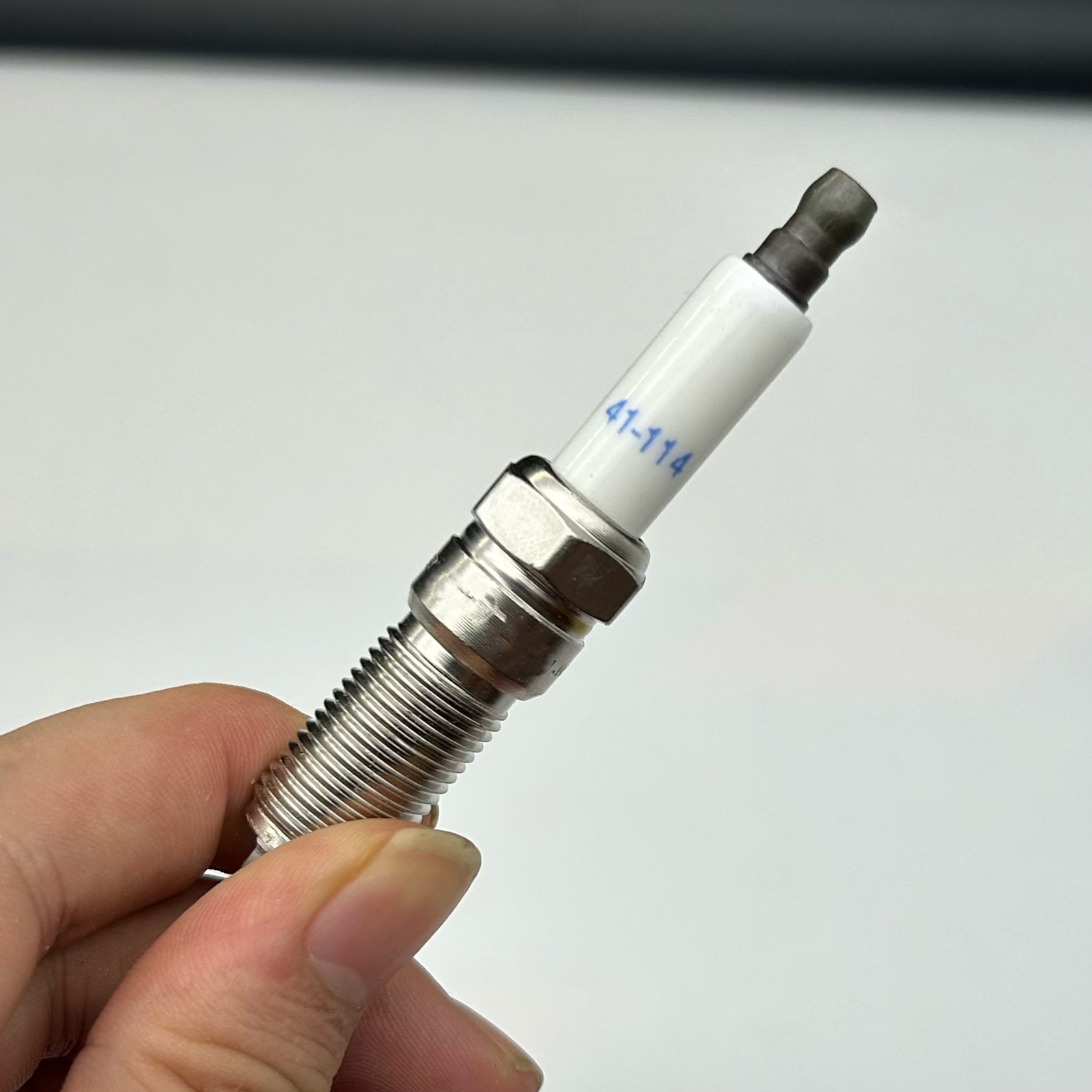 Spark Plug 8#41-109 12622561 8#41-110 12621258 8#41-114 12622441 8#41-993 19256067 8#41-125 12647827 Candle Bujias