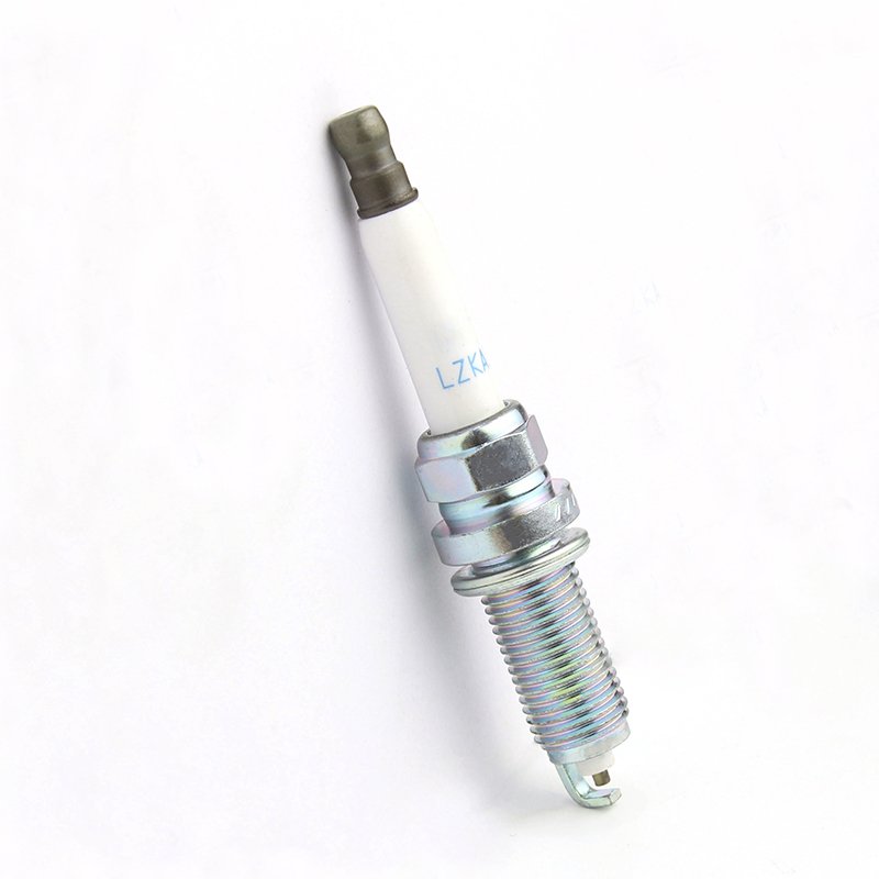 Professional Auto Factory Iridium Spark Plug LZKAR7A 6799 for Engine Use in Cars