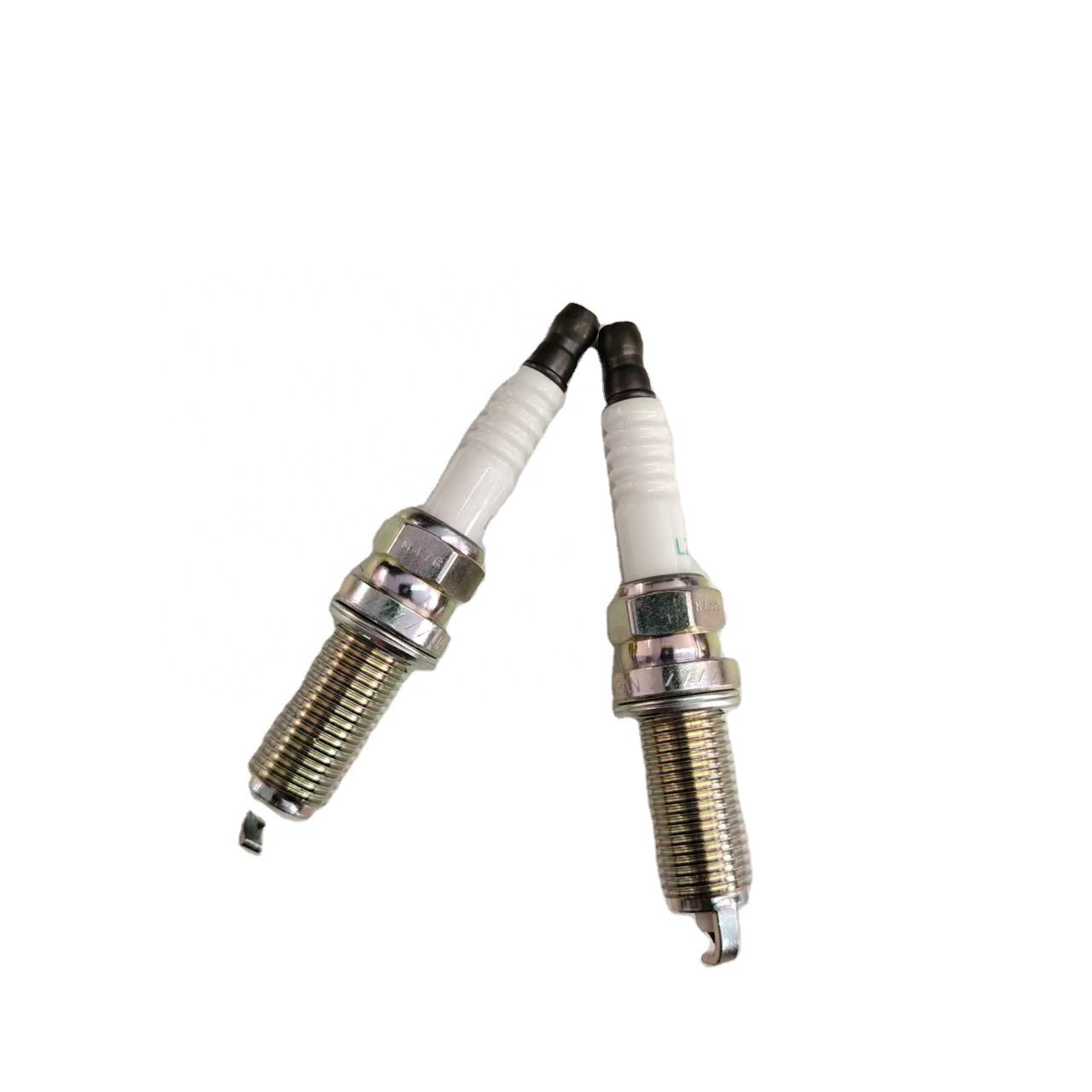 Auto Parts Wholesale Genuine Spark Plugs LZKAR6AP-11 6643