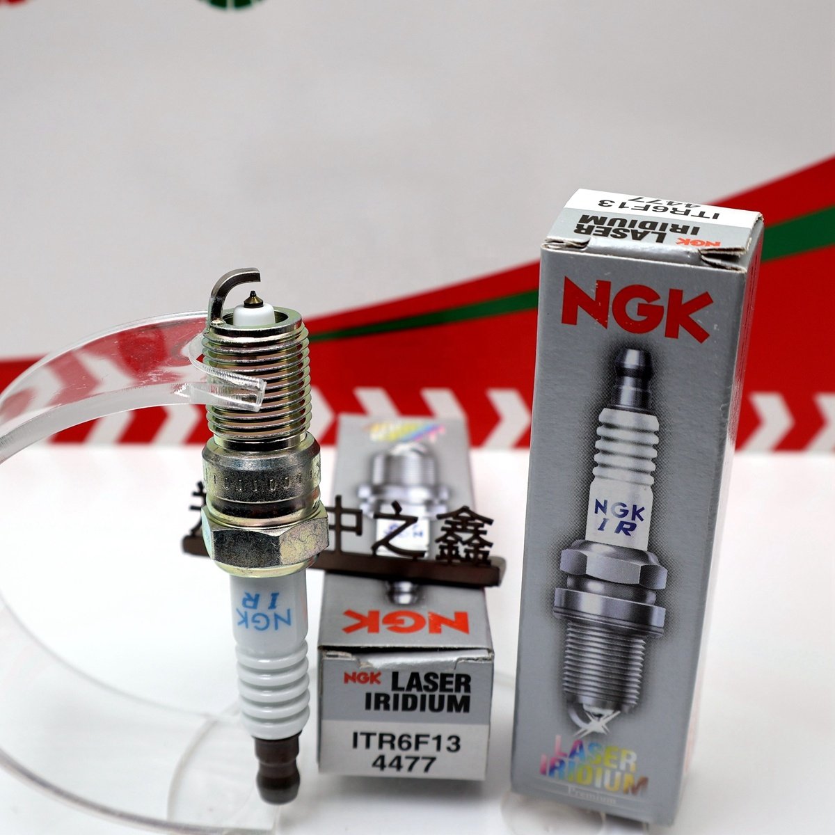 Genuine ITR6F13 4477 Original NGK Iridium Platinum spark plug For VOLVO /S40 II (MS) /2004-2012 /2