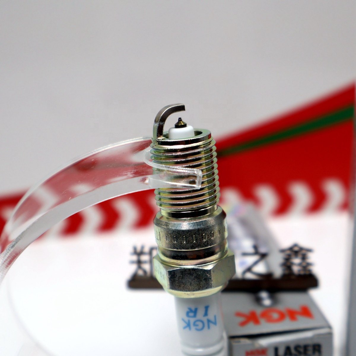 Genuine ITR6F13 4477 Original NGK Iridium Platinum spark plug For VOLVO /S40 II (MS) /2004-2012 /2