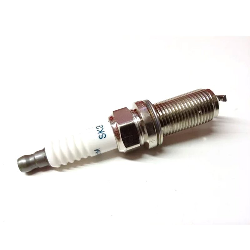 Heavy-duty spark plug Durable spark plug Auto spark plug 9091901191 for Toyota cars