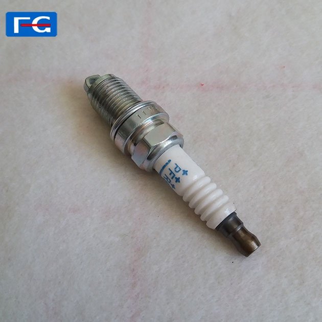 Top quality Auto Platinum Spark Plugs PTR5F-11 22401-8H515 car candles auto spark plug for car engine spark plugs