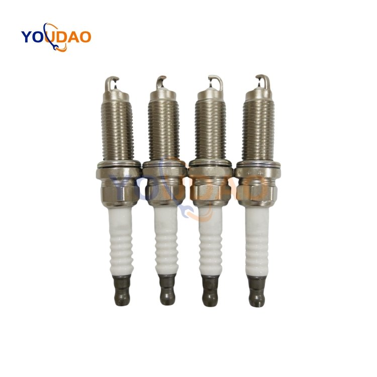 22401ED71B FXE20HE11 High Quality Spark Plug 22401-ED71B For NP300 L33Z T32Z T32 NP300 D23F