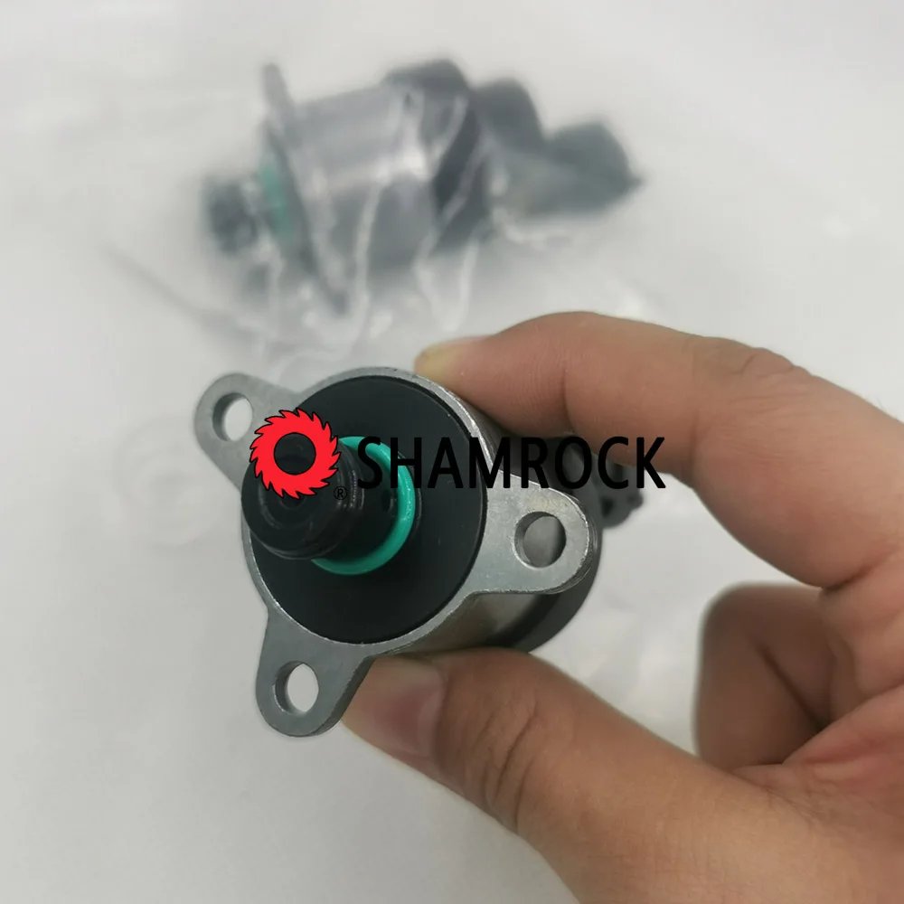 Original Fuel Pressure Regulators OEM 0928400678 0 928 400 678 0445010190, 0445010149, 331003A000, 0445010347