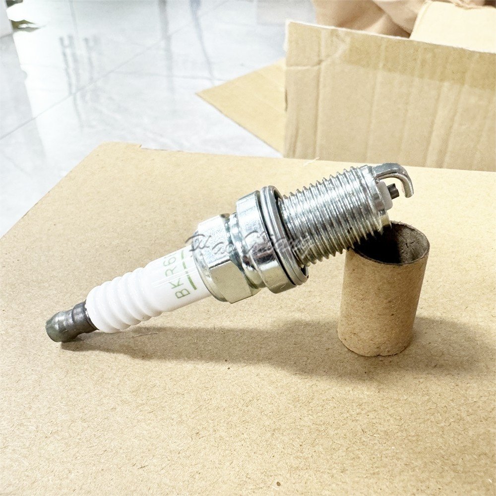 Haoxiang Auto Part High Quality Spark Plug 22401-20J05 BKR5E 22401-20J06 BKR6E for Nissan Hyundai VW