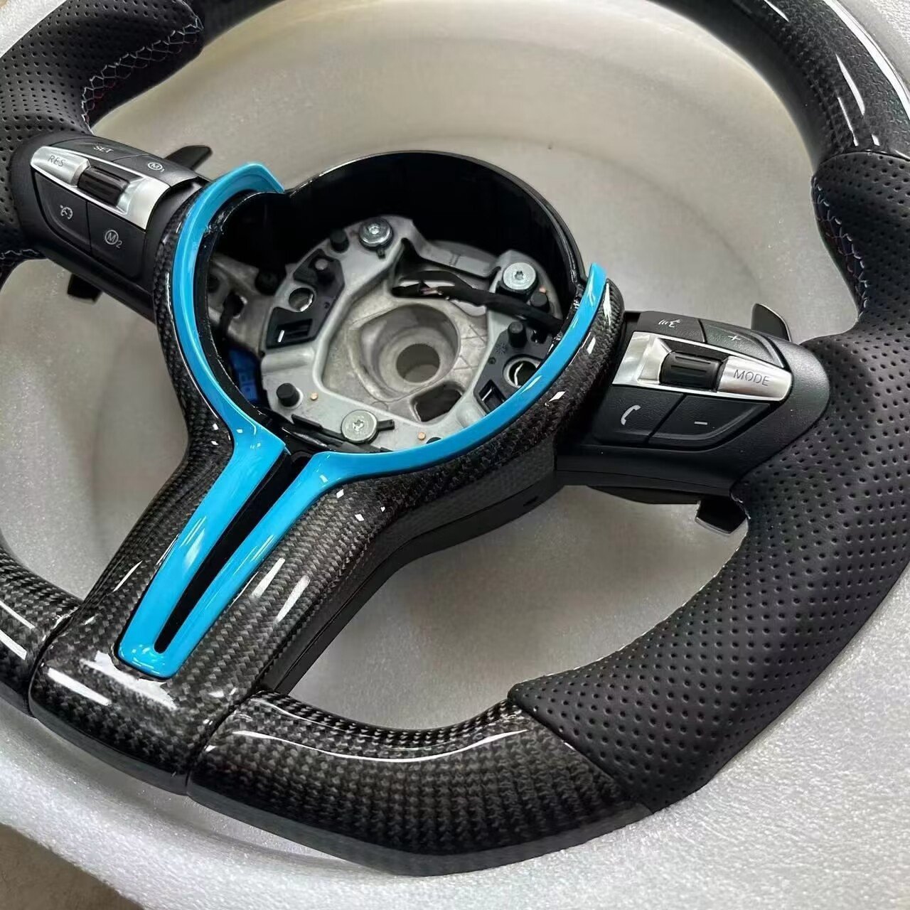 Wholesale Price Black perforated leather Carbon sports steering wheel leather carbon fiber