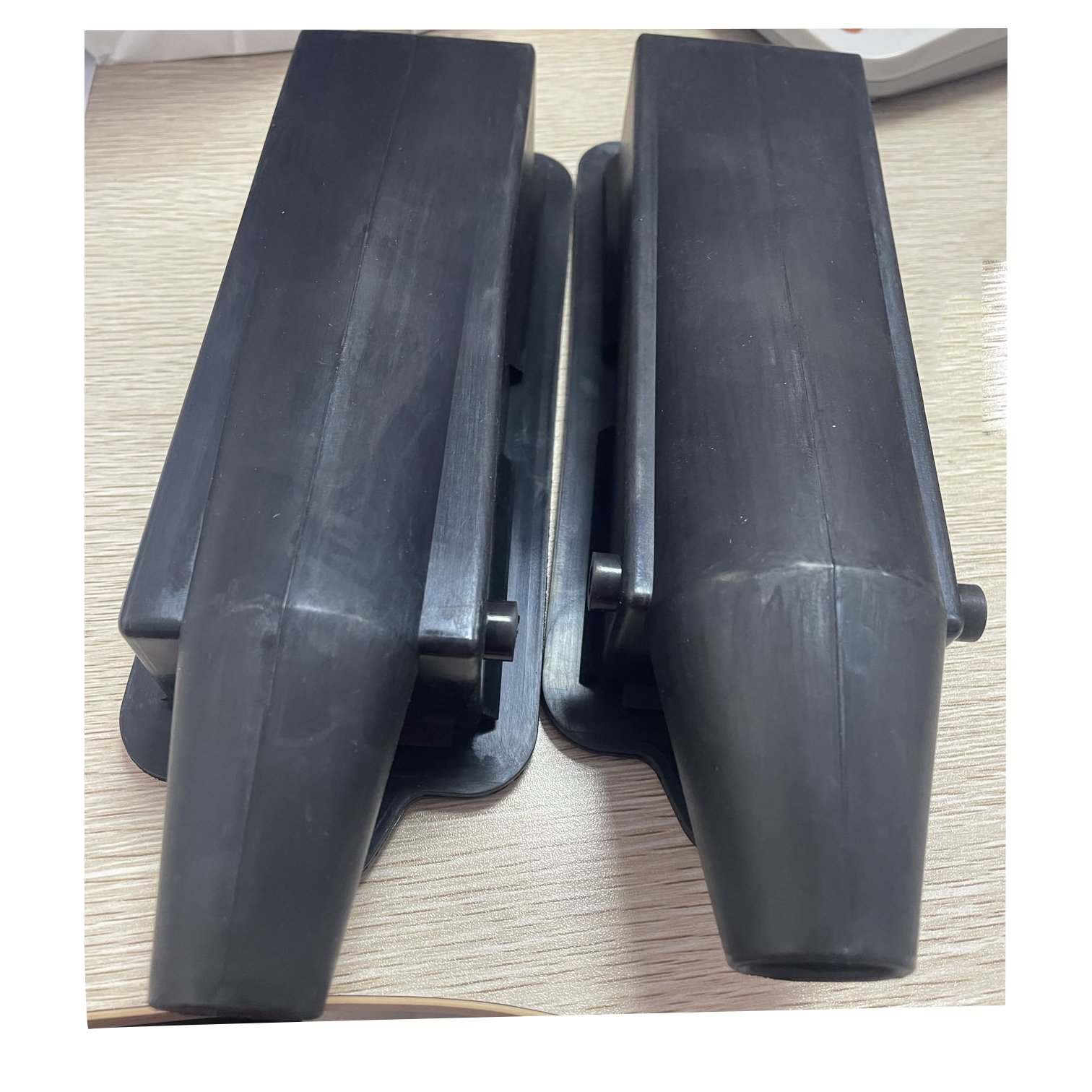 Custom Auto Waterproof Rubber Fuse Relay Box EPDM Relay Holder Fuse Holder Rubber Relay Housing