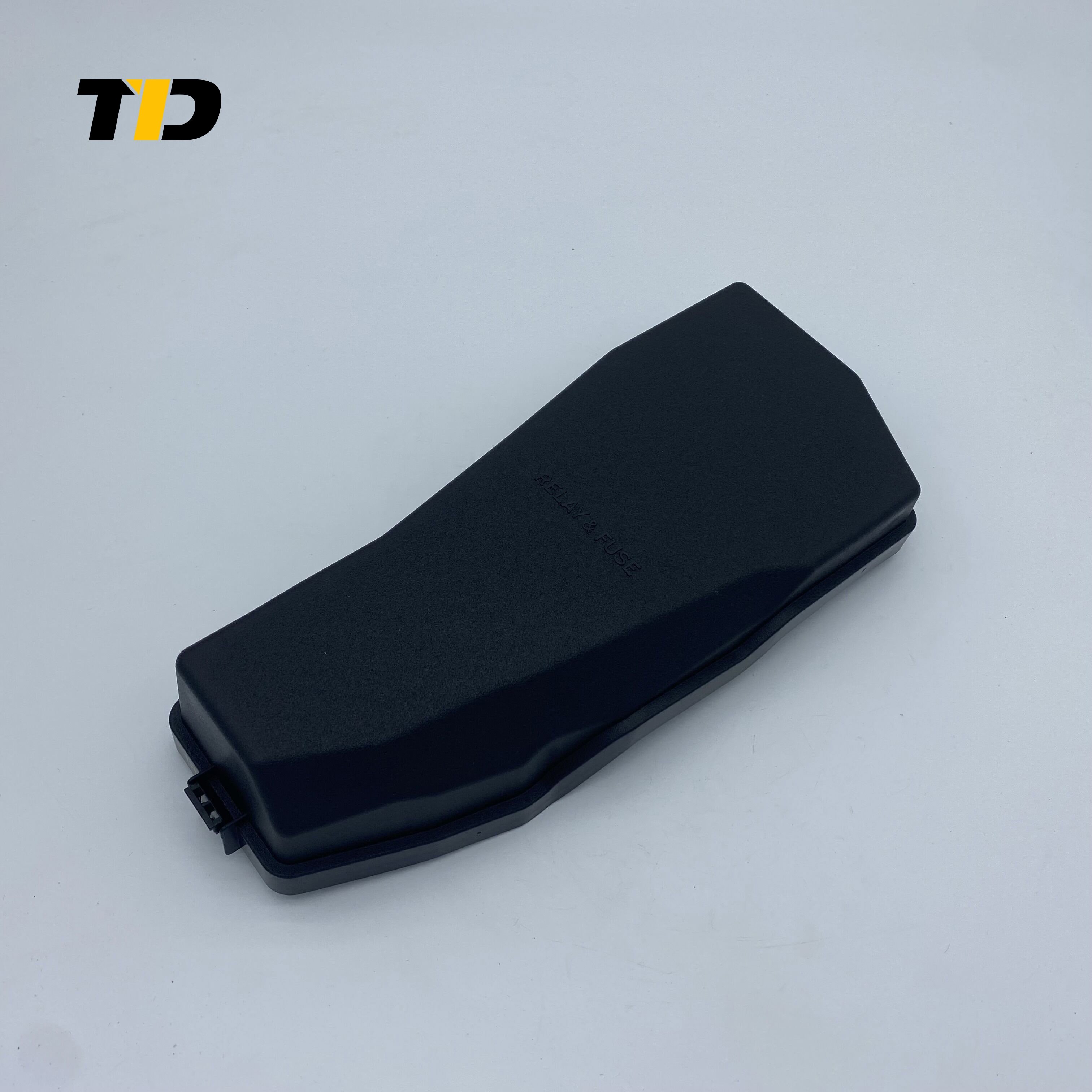 82662-06730 Cover Relay Block for Toyota Camry 82662-06760 82662-06770 82662-06480 82662-06490 82662-06550