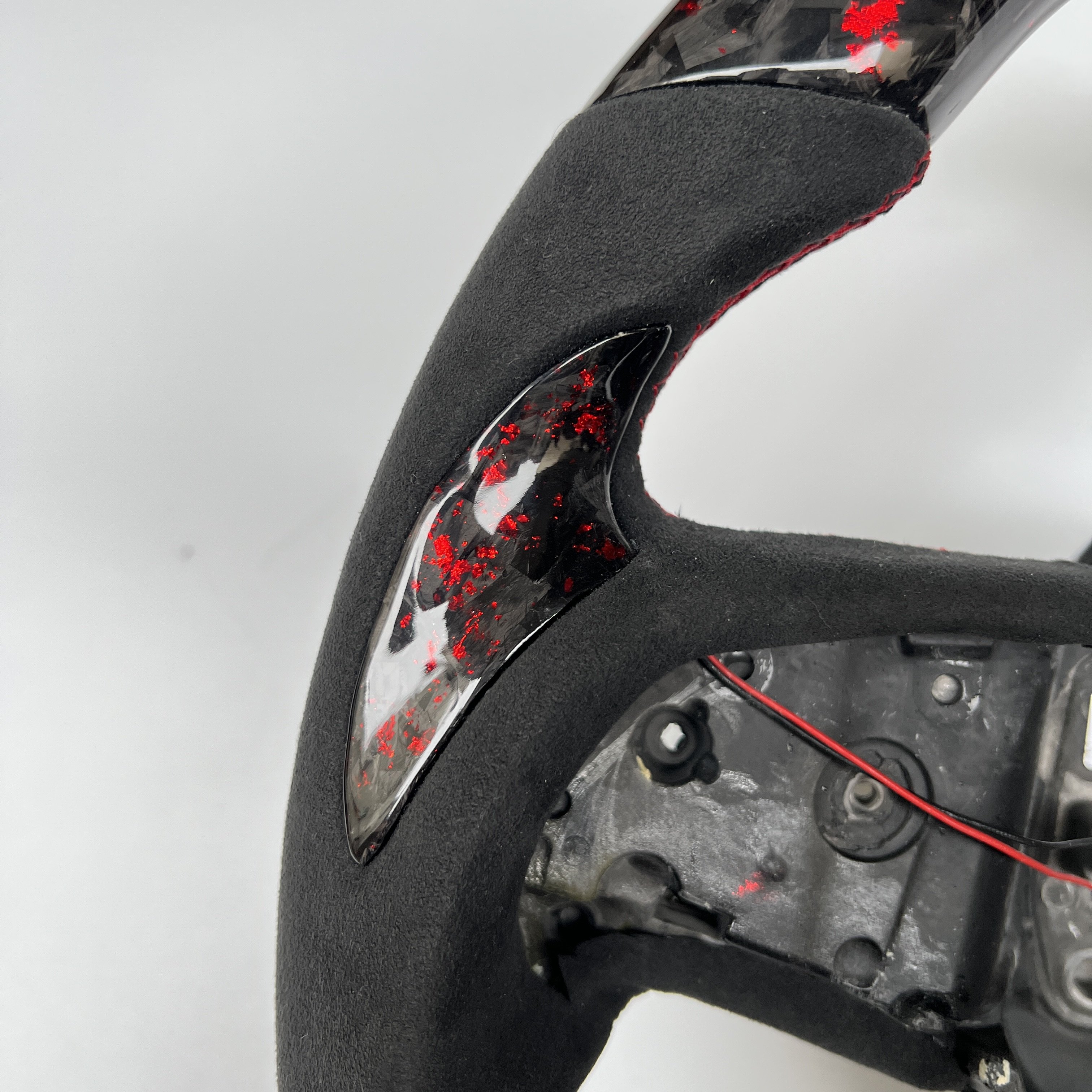 CCexcellent Hot Sale Alcantar-a LED Carbon Fiber Steering Wheel For Dodge Durango Charger Challenger SRT 2015+