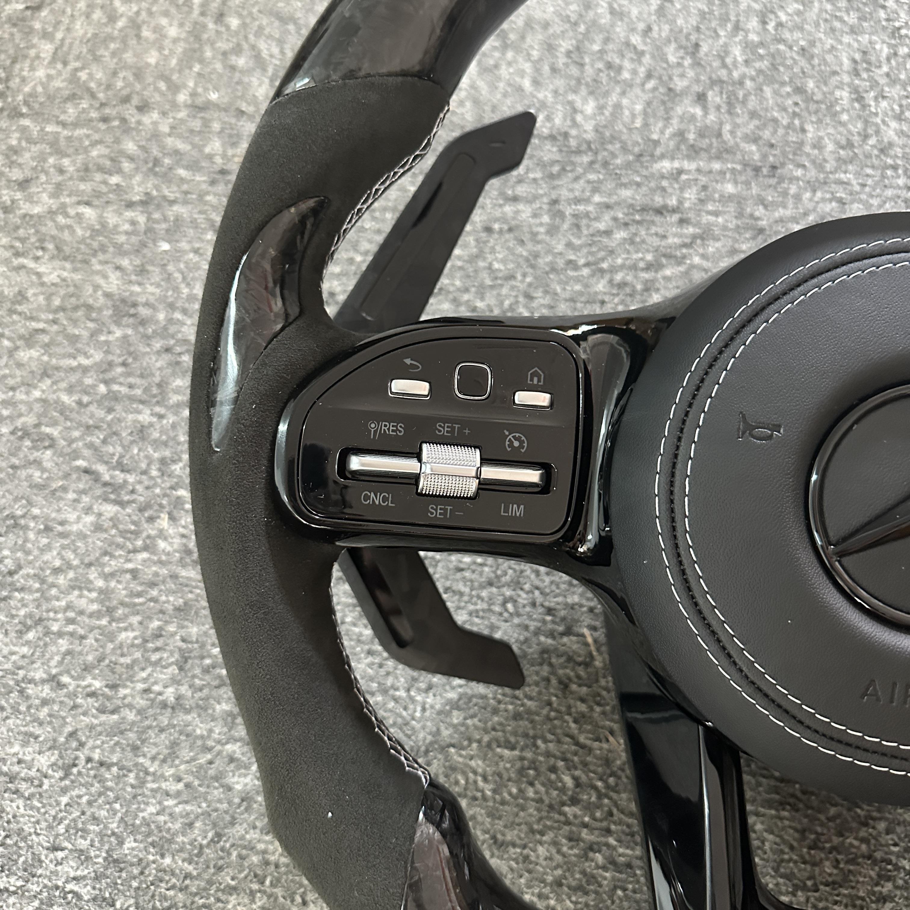 Car Steering Wheel for Mercedes-Benz W177 W213 W204 W205 W211 C257 Carbon Fiber Sports LED Paddles LED Steering Wheel