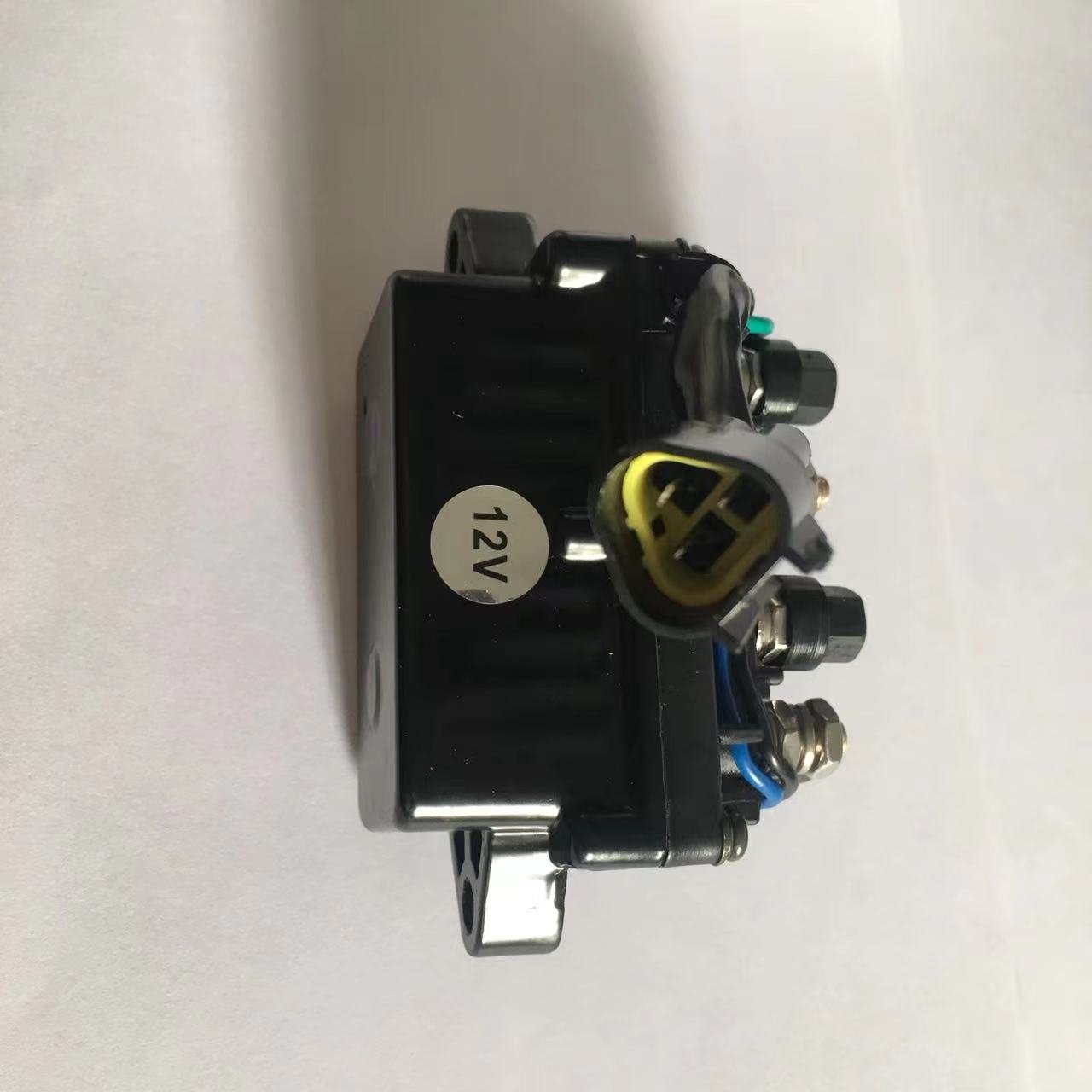 Starter Solenoid Switch 3 Pins TRIM RELAY 61A-81950-01-00 61A-81950-00-00 Fits for Yamaha Range of Outboards 2 Stroke & 4 Stroke