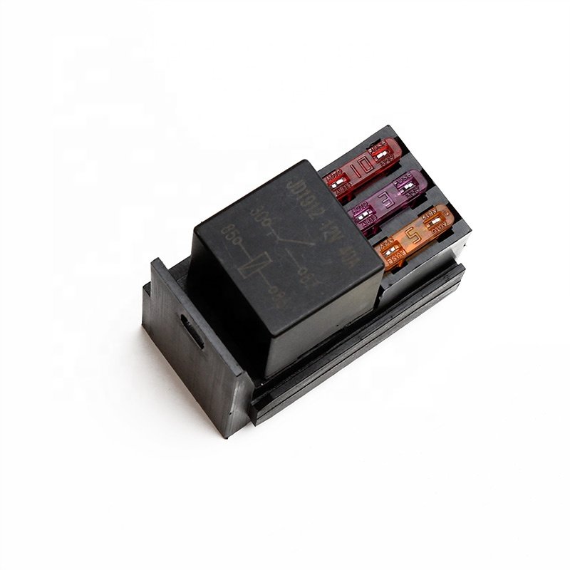 Hot Sale 4 Slots 1 Relay 3 ATC ATY Fuses 40A Auxiliary Power Fuse Box Junction Slot Socket Relay Box with for Jeep Motorcycle