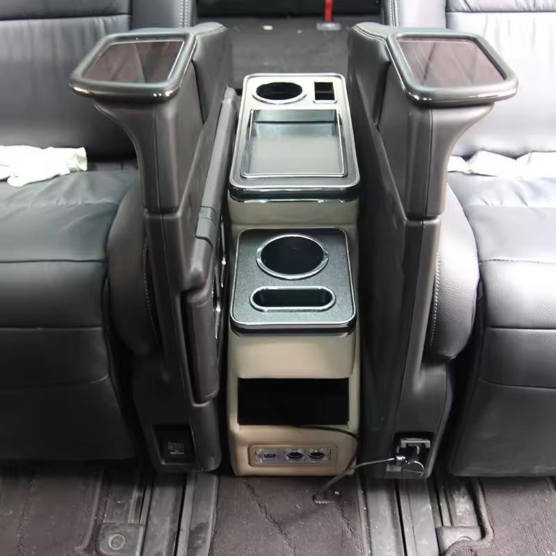 Factory Wholesale Middle Row Armrest Car Universal Gl8 Xt6 Q6 X7 Commercial Vehicle General Central Control Storage Armrest Box