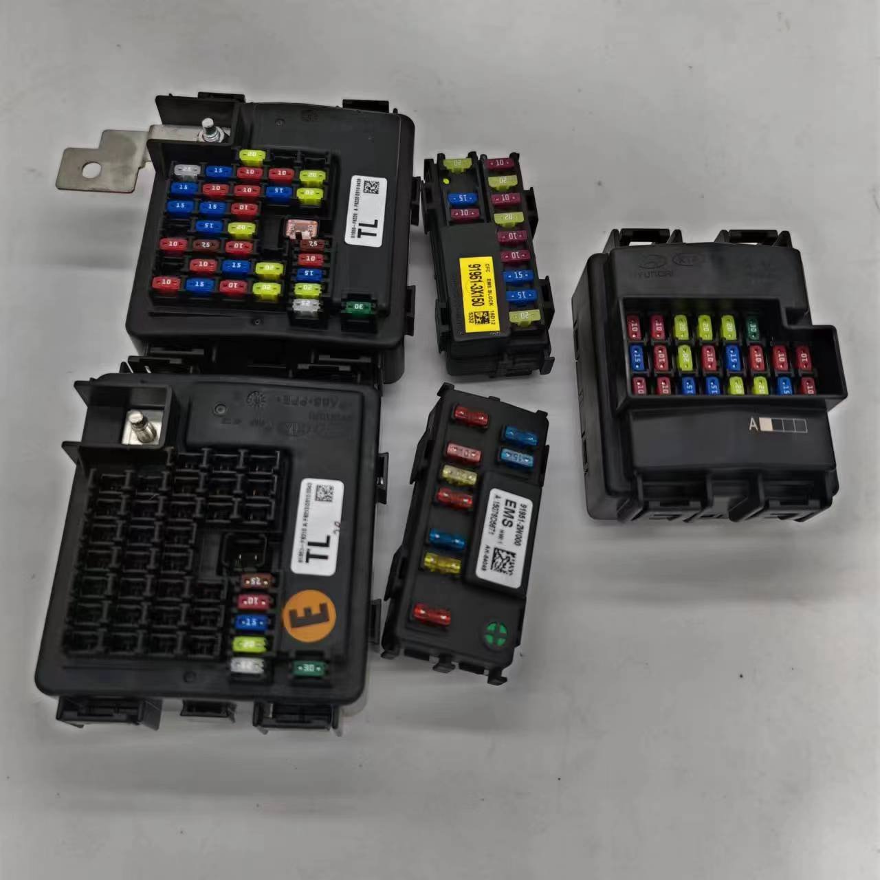 Hot Sale Engine Fuse Box 91951-0Q000 91951 0Q000919510Q000 for Korean Cars