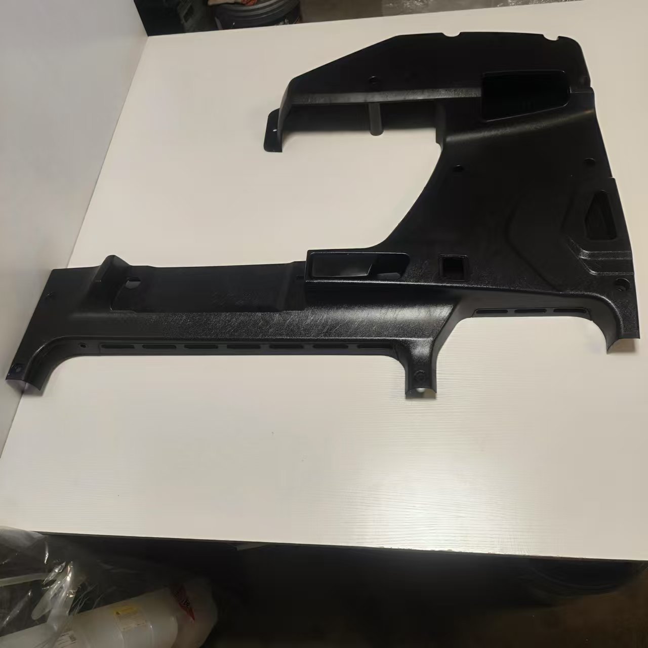 Heavy -duty Truck Truck Cab Parts Door Interior Panel DZ13241330210 DZ13241330220