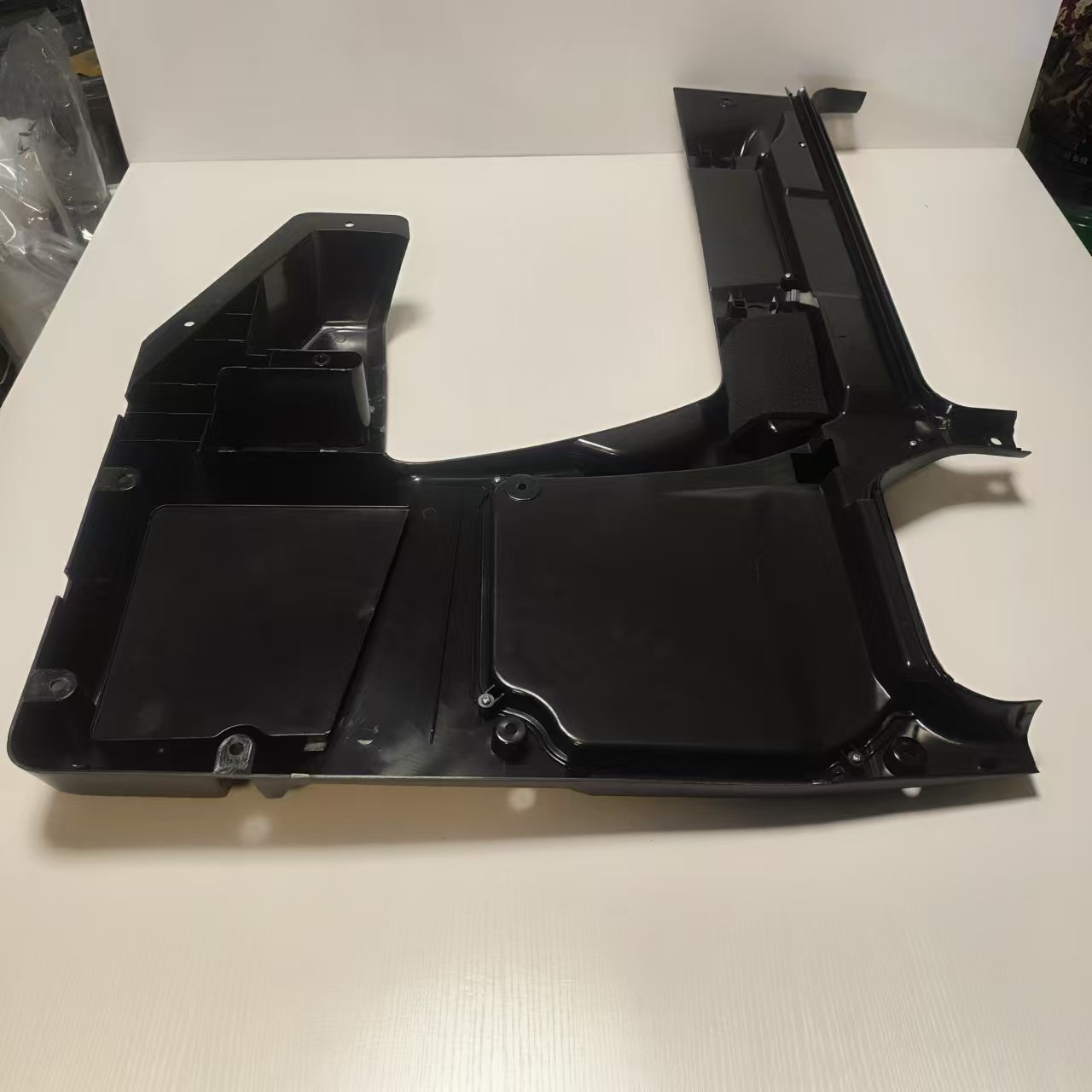 Heavy -duty Truck Truck Cab Parts Door Interior Panel DZ13241330210 DZ13241330220
