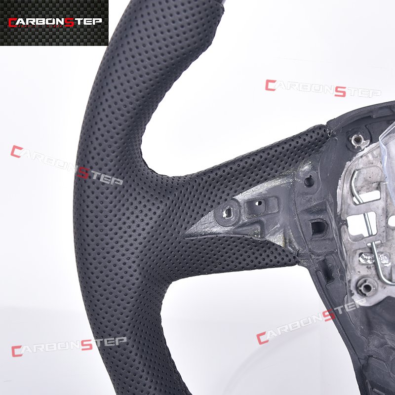 Low Price Carbon Fiber Steering Wheel In Stock For Audi RS3 RS4 RS5 S3 S4 S5 A3 A4 A5 Q5 Q3