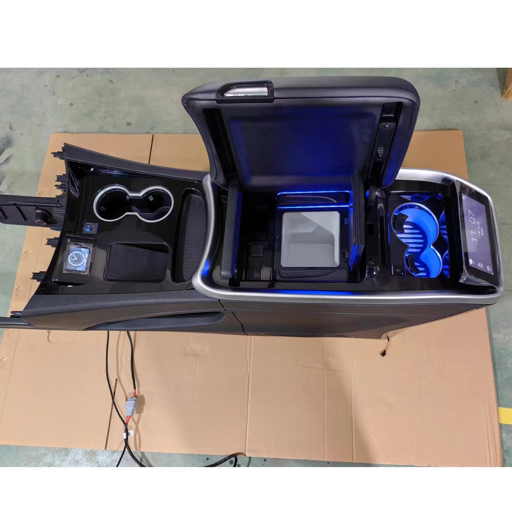 Car Accessories Custom Center Console Armrest With Refrigerator for VIto W447 Metris V250 V260