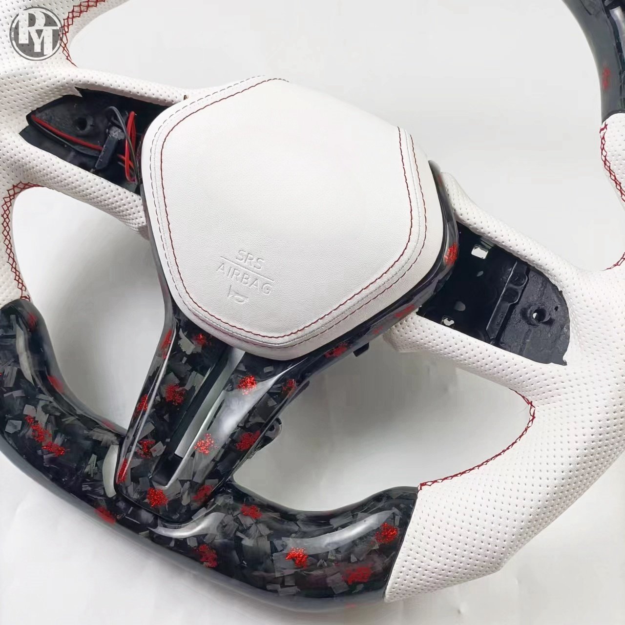 Car interior accessories carbon fiber steering wheel is suitable for Infiniti Q50 Q60 Q50L QX50 Q70