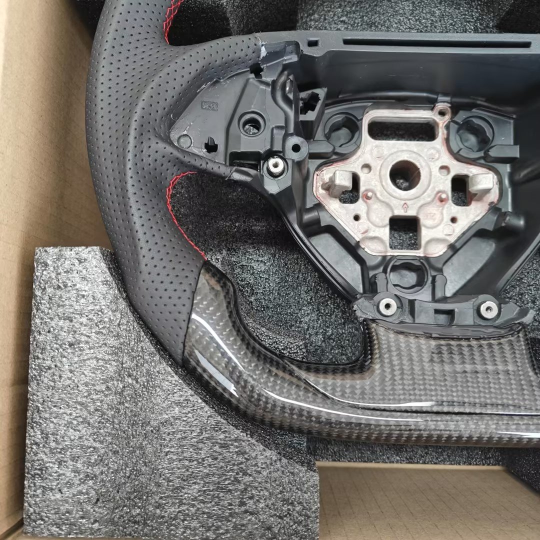 For Chevrolet Corvette C7 Interior Accessories For Cars Custom Sport Carbon Fiber Perforated Leather wholesale Steering Wheels