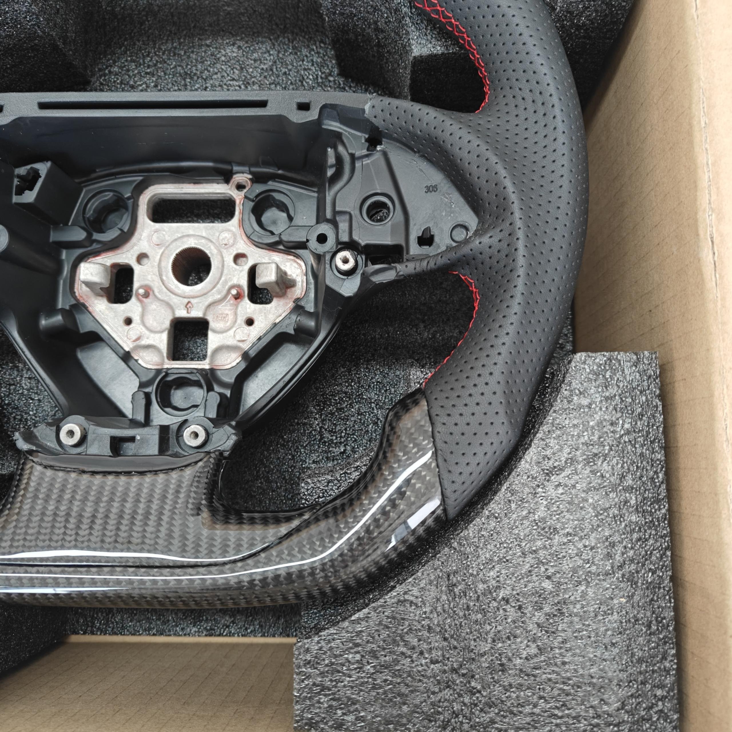 For Chevrolet Corvette C7 Interior Accessories For Cars Custom Sport Carbon Fiber Perforated Leather wholesale Steering Wheels
