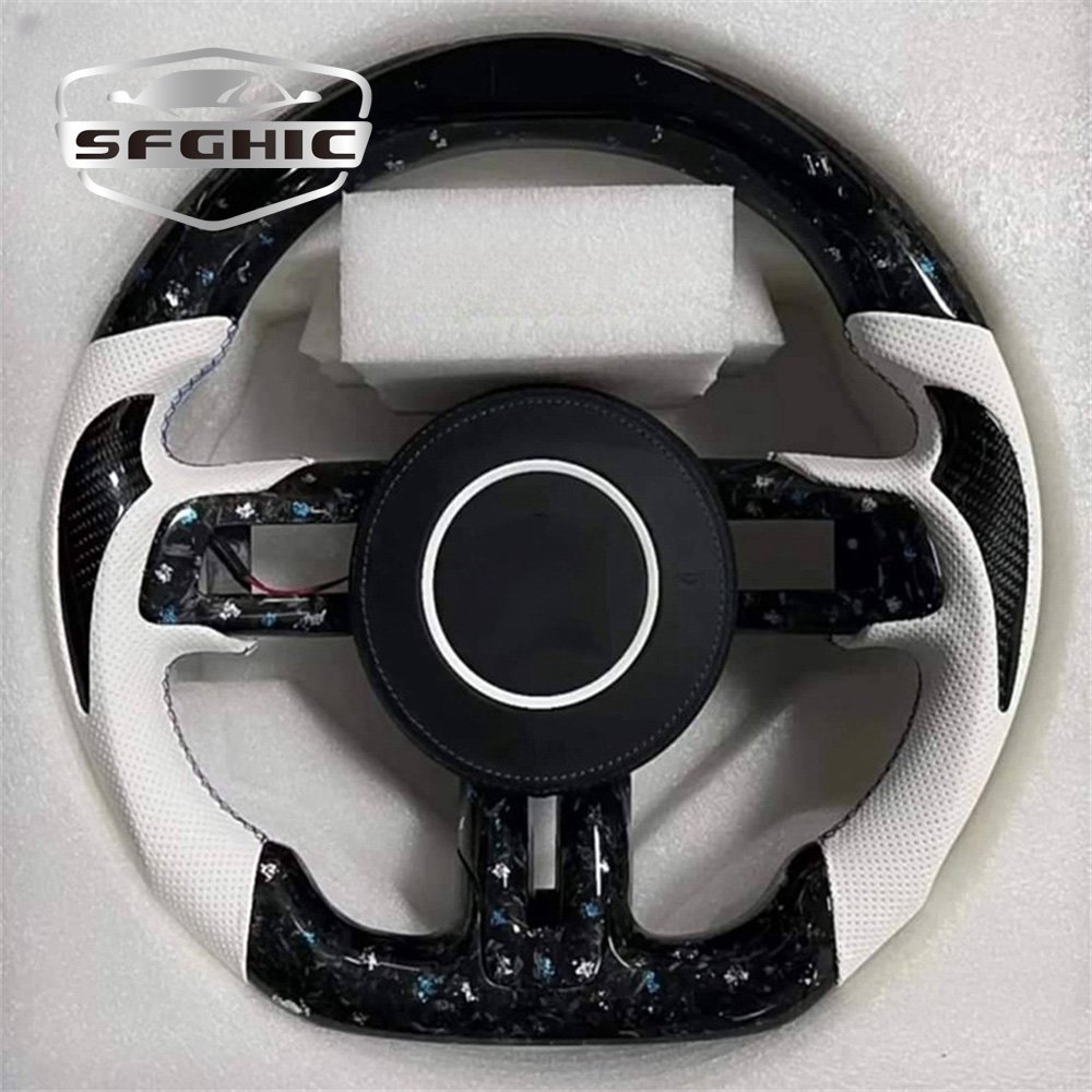 Factory Direct Sales Car Steering Wheel Car Accessories For Ford Mustang 2018 - 2022 LED Carbon Fiber Turning Steering Wheel