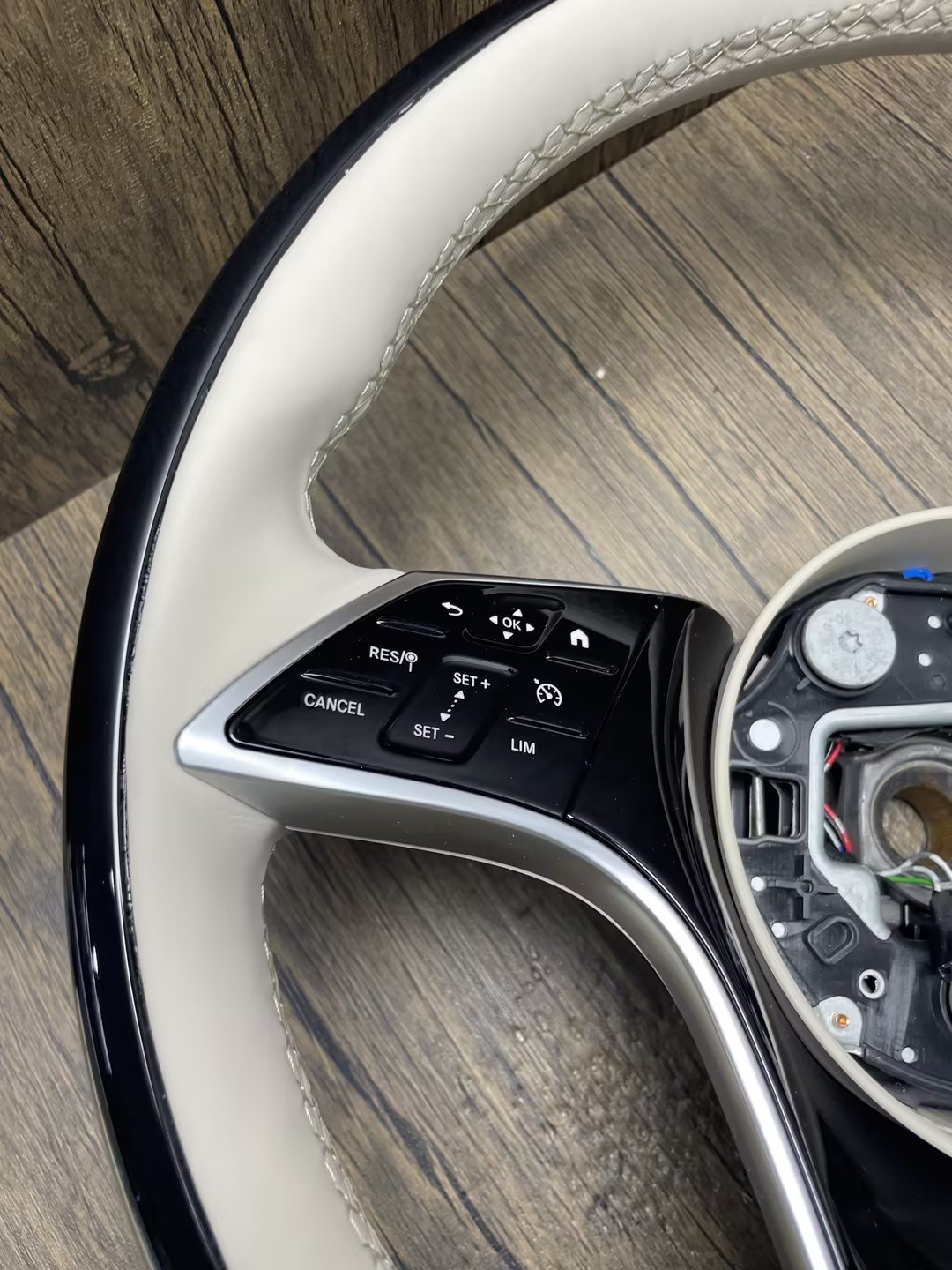 Car Accessories Carbon Fiber Car Steering Wheel for Mercedes-Benz AECSG Class CLS GT