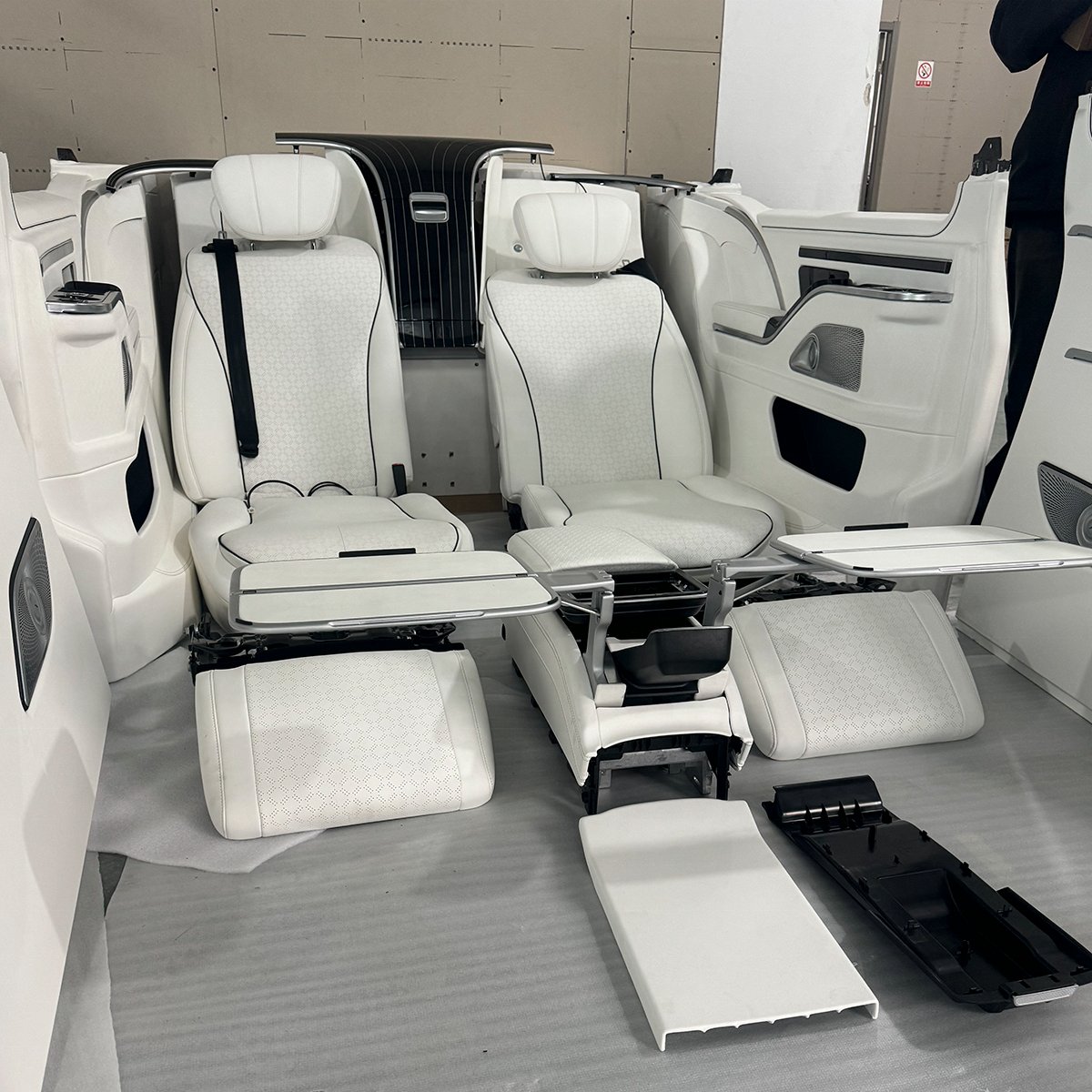 Mercedes Surrounding Kit Vito Interior Vclass Seat With Central Control Armrest Box Side Wall Hidden Seat for Vito/Vclass/w447