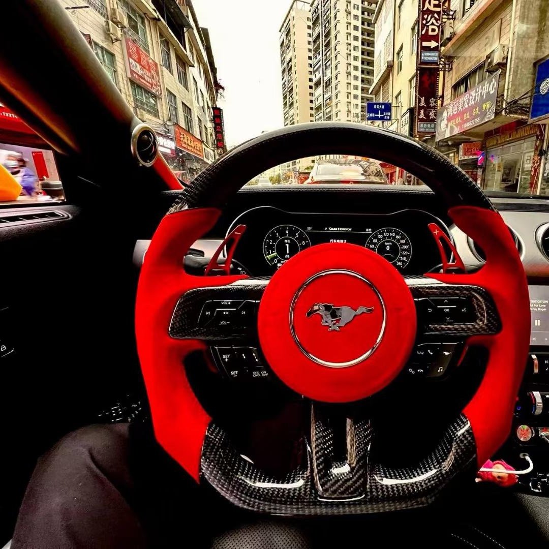 Car parts mustang carbon fiber steering wheel suitable for 2015-2017 2018-2022 Ford Mustang