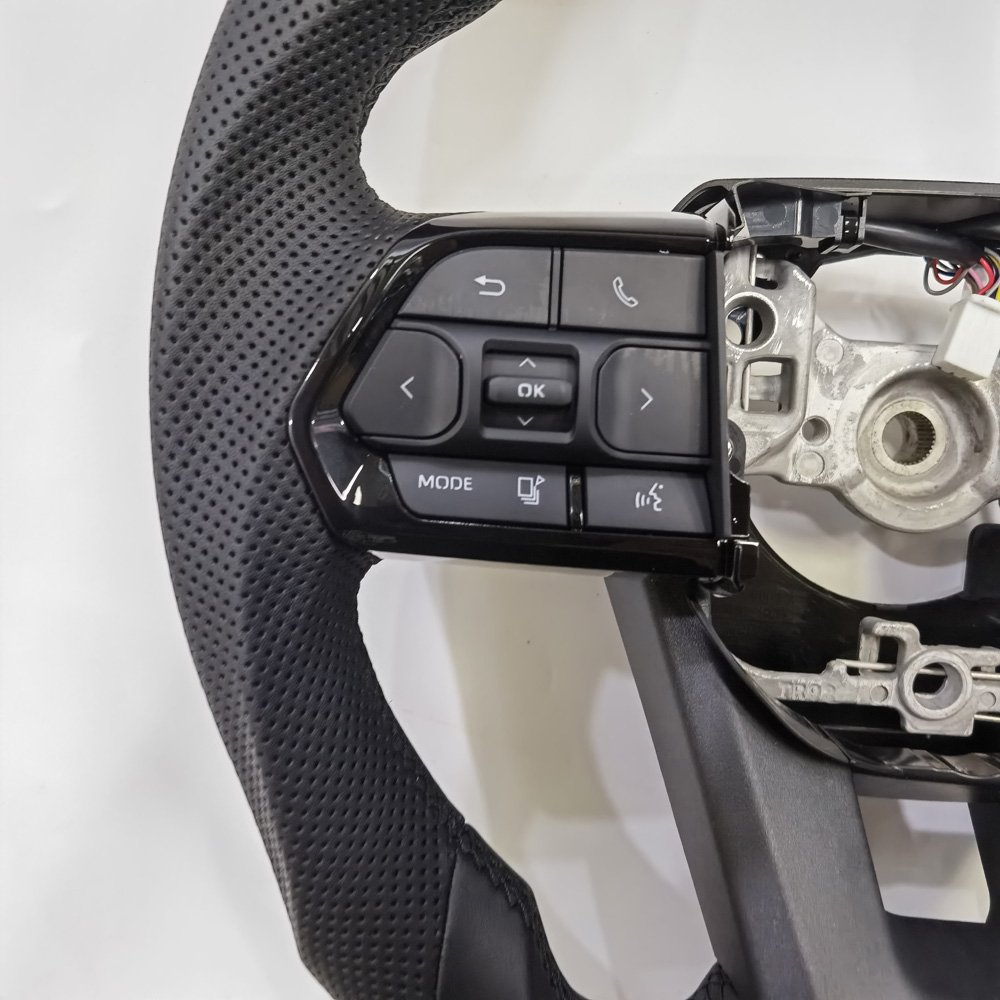 Black Button Steering wheel 2008 2021 GR Style Carbon fiber Steering wheel For Toyota LAND CRUISER LC79 LC76 LC70