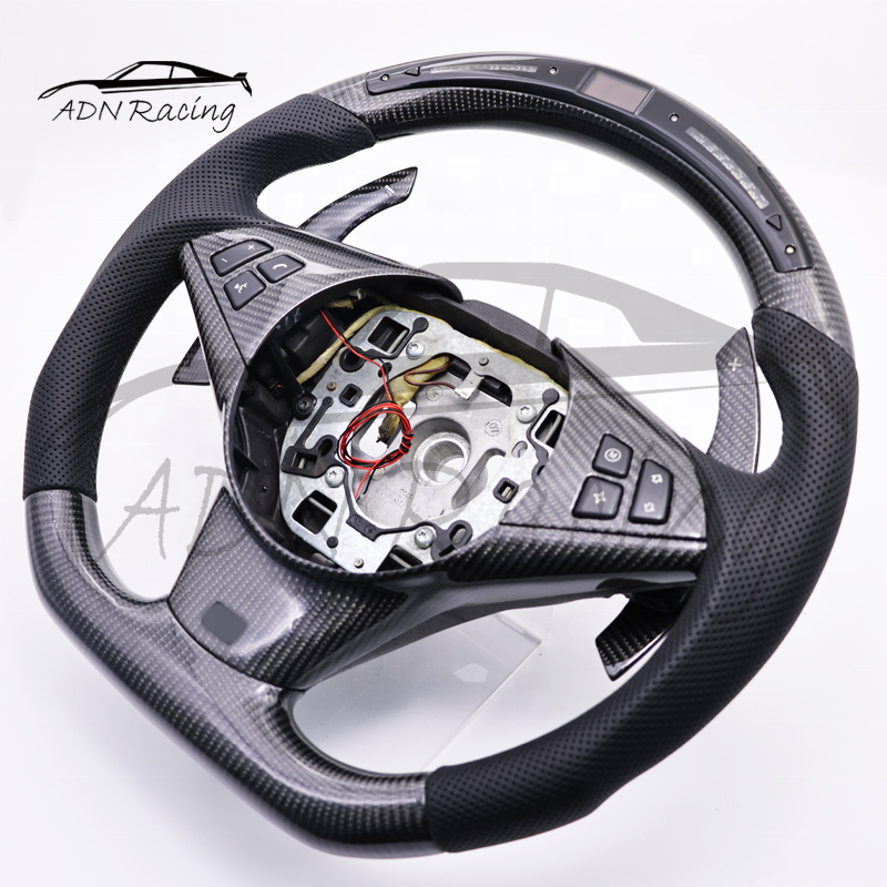 Customized Carbon Fiber Steering Wheels For BMW E60 M5 E63 E64 M6