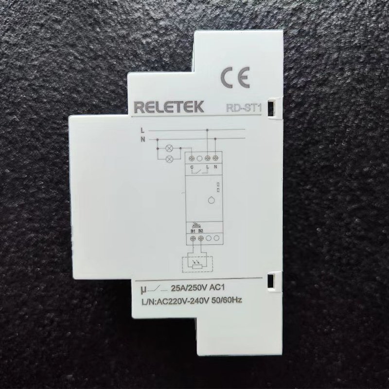 RELETEK Twilight Sensor Switch RD-ST1 AC220V 50/60HZ Auto On/Off Evening Light Switch LED Display Module Din-rail Mounting