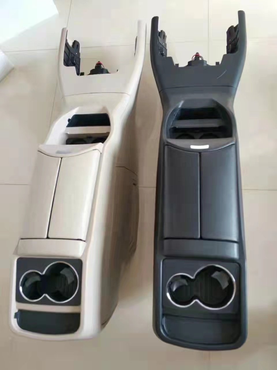 2022 Hot Sale Automotive Special Leather Armrest Box for Mercedes benz V260 v Class W447