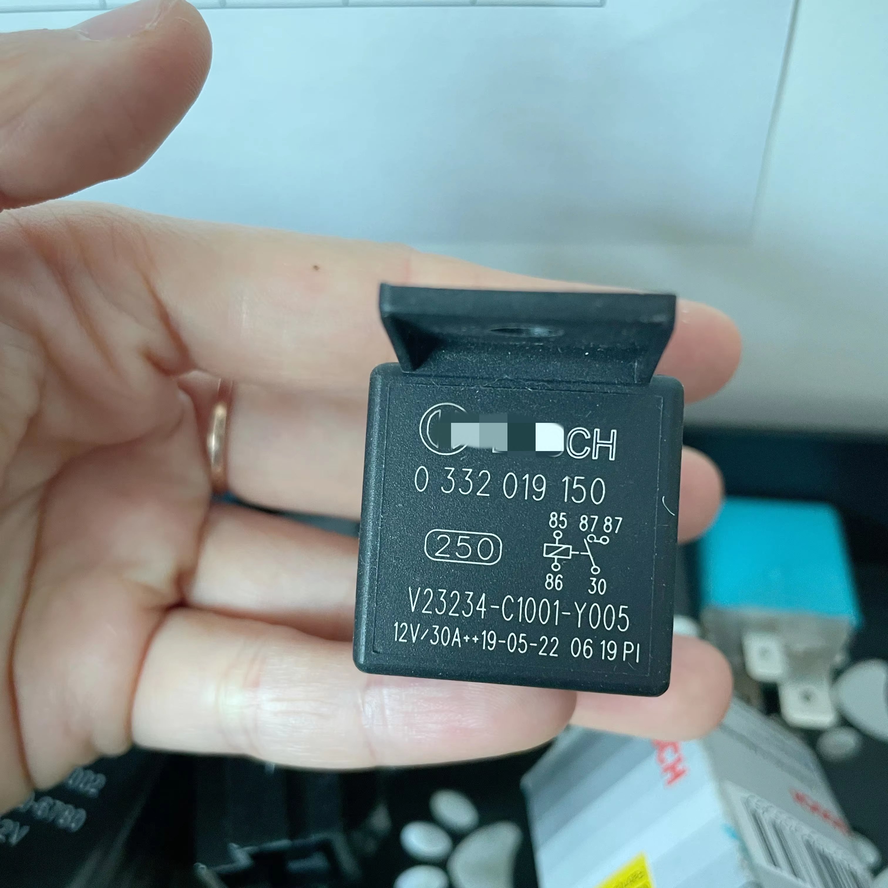 0332019150 Relay - 12v 30A 5 Pin