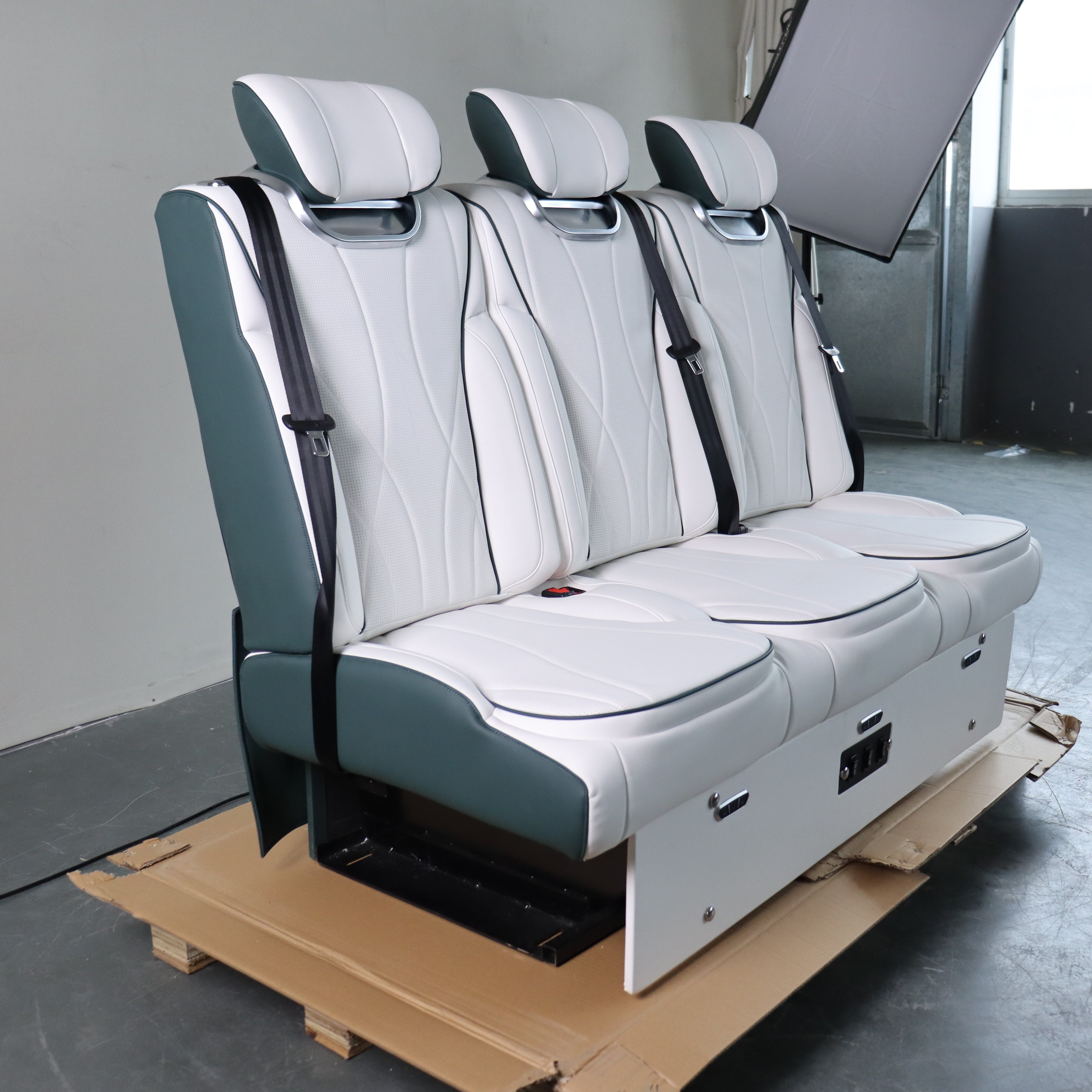 Van Sofa Bed Bench Seat/3 Seats Join Together for Sprinter/V-class/Vito