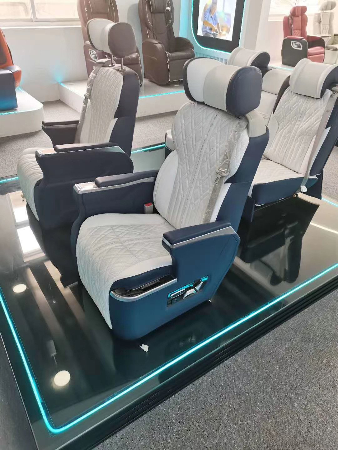 Factory Luxury VIP Customized Electric Adjustable Seat Kit for Toyota Mercedes Vito W447