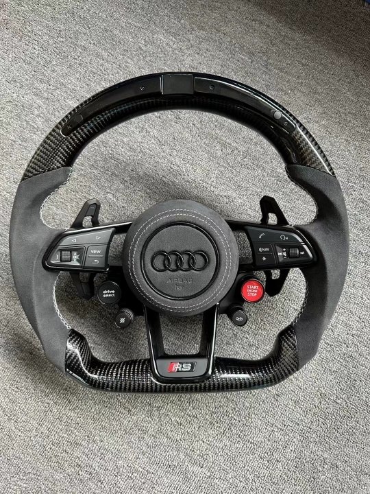 Custom Matte Carbon Fiber Car Steering Wheel Suitable For Audi RS6 C8