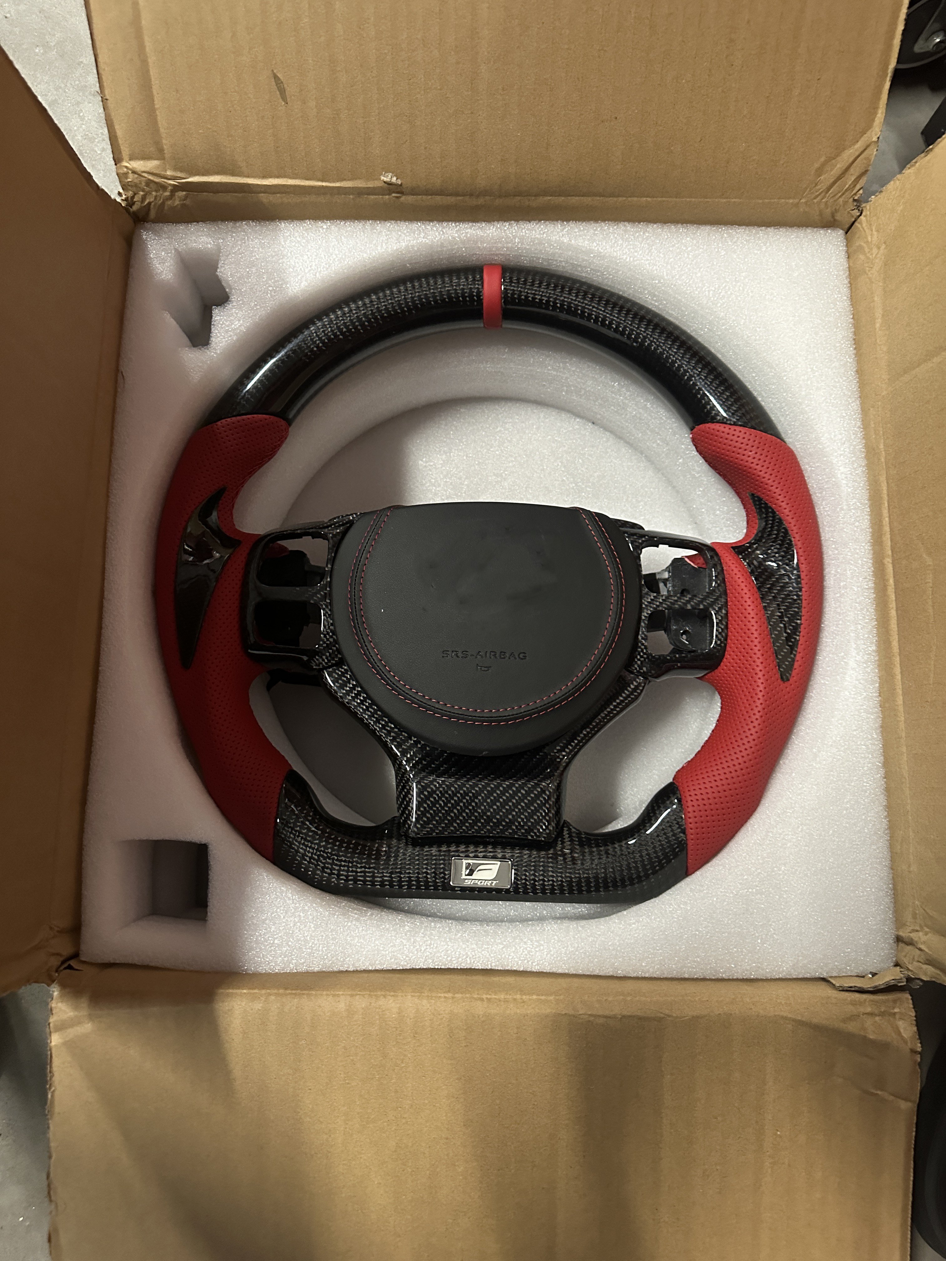 Car Accessories Car Steering wheel For Toyota LAND CRUISER LC200 Bright black 2006-2023