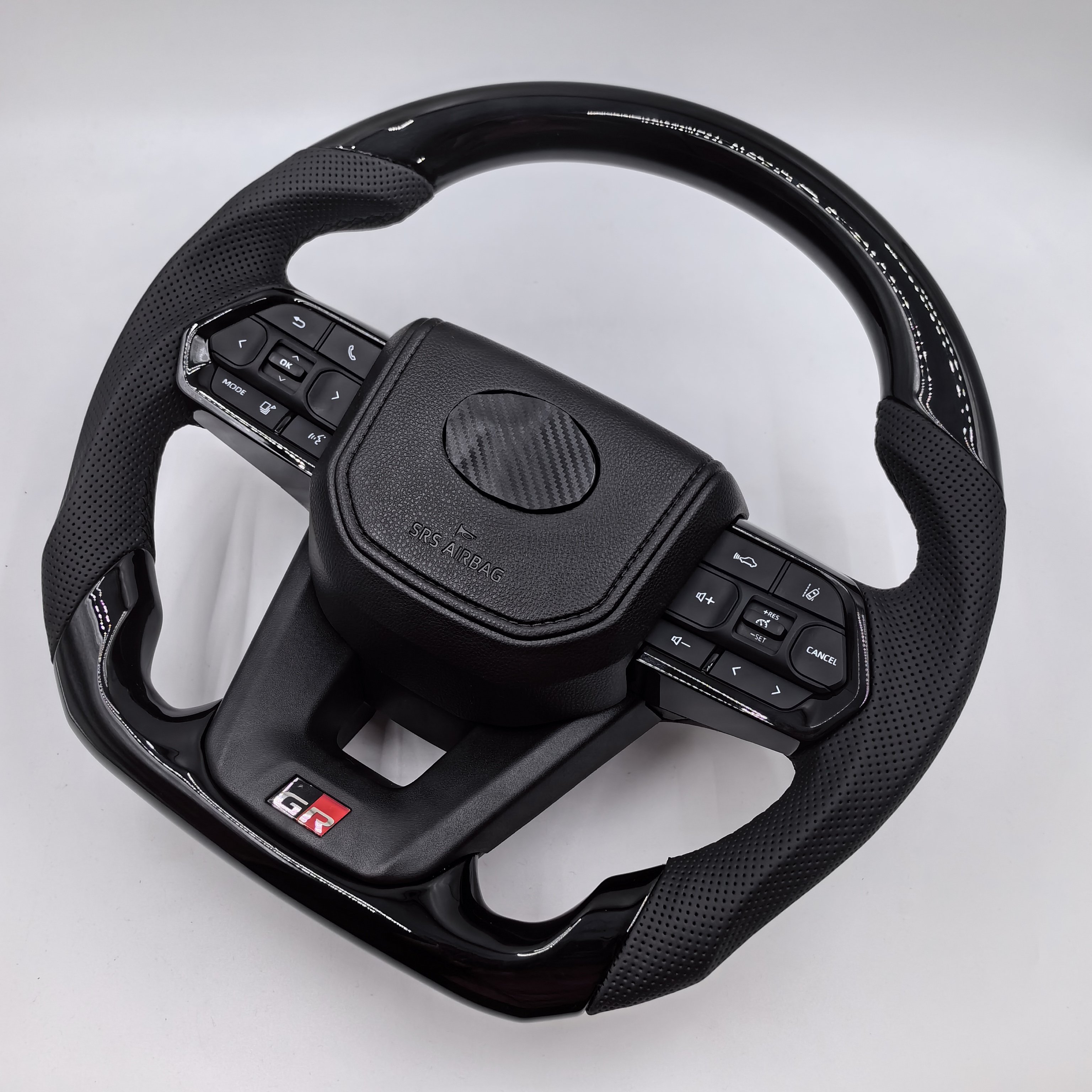 Car Accessories Car Steering wheel For Toyota LAND CRUISER LC200 Bright black 2006-2023
