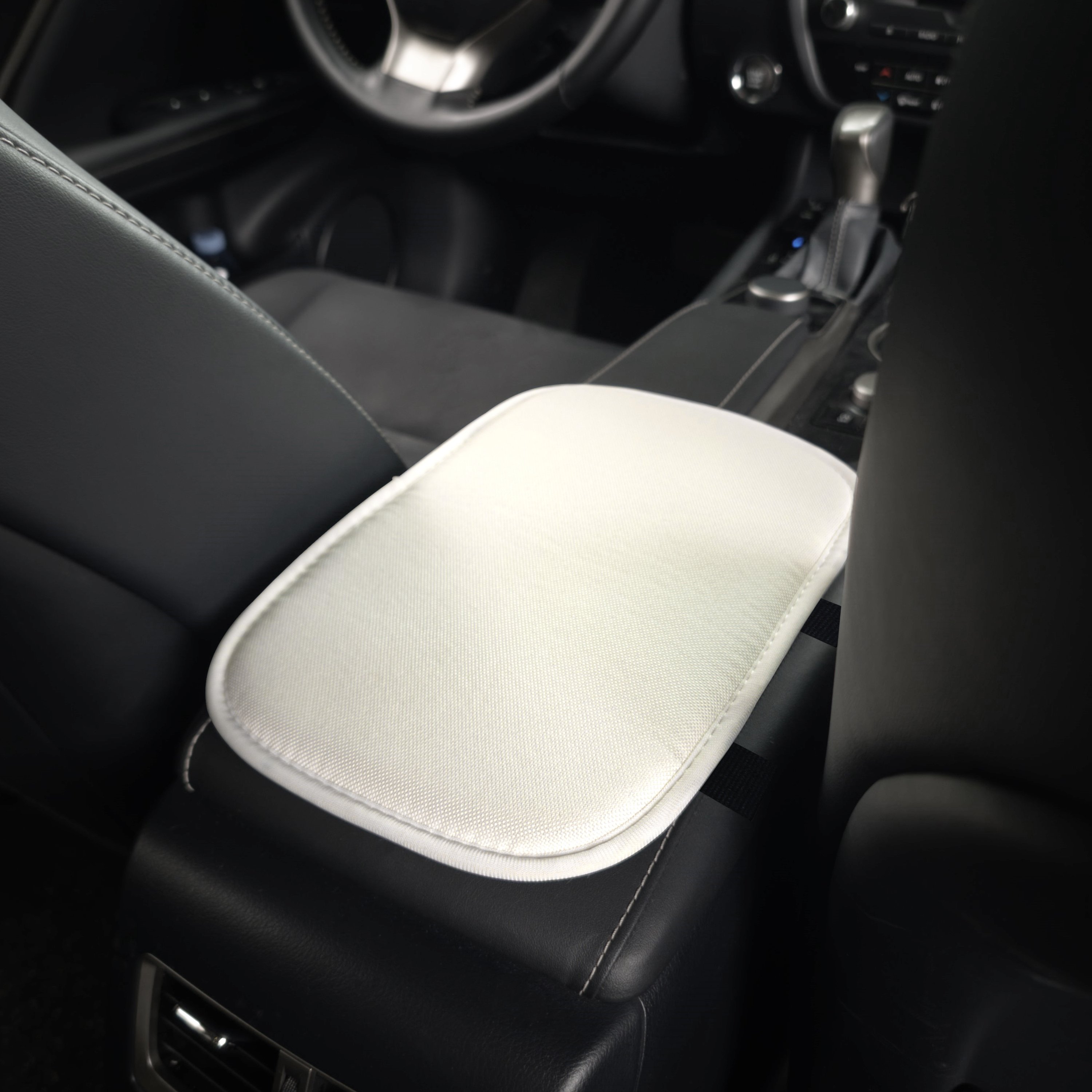 Luxury High-Durability Ice Silk Car Console Armrest Cushion Interior Accessory for Protection and Comfort